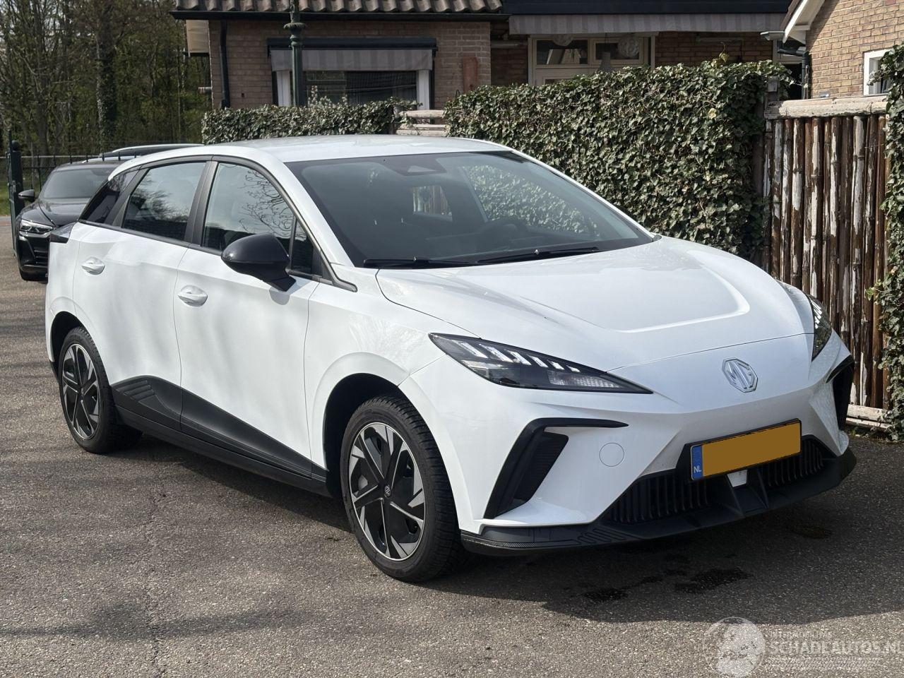 MG MG4 SPORT 51 kWh  243PK 350KM ACTIERADIUS