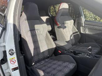 Volkswagen Golf VIII GTI 2.0 245 PK PANORAMA picture 14