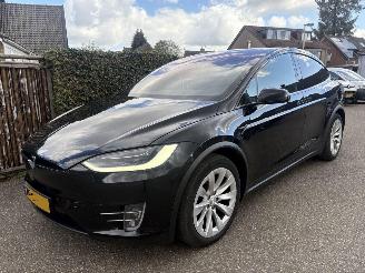 Vaurioauto  passenger cars Tesla Model X 75D Base 333pk nap 2 sleutels vleugel deuren 2018/7