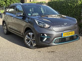 krockskadad bil auto Kia e-Niro DynamicLine 64 kWh 204 PK 2020 2020/7