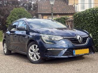 Voiture accidenté Renault Mégane 1.3 TCe Limited 116PK 2020/7
