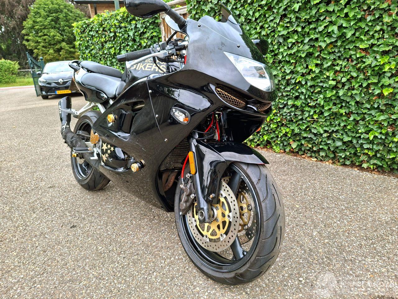 Kawasaki  NINJA ZX-6R