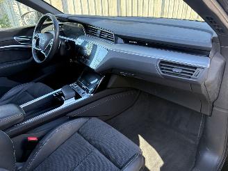 Audi E-tron 50 quattro S-LINE  PANORAMA VOLL 313 PK 71 kWh picture 16