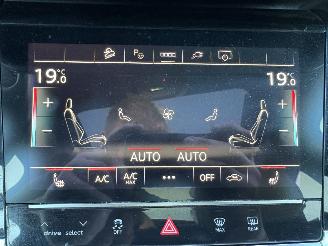 Audi E-tron 50 quattro S-LINE  PANORAMA VOLL 313 PK 71 kWh picture 21