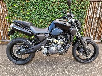 skadebil motor Yamaha MT-03  2009/6