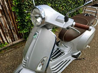 Vespa  PRIMAVERA picture 9