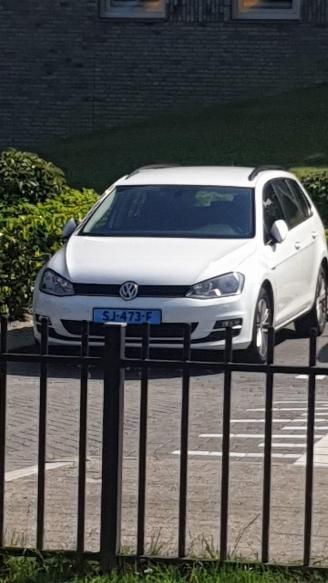 krockskadad bil auto Volkswagen Golf  2015/7