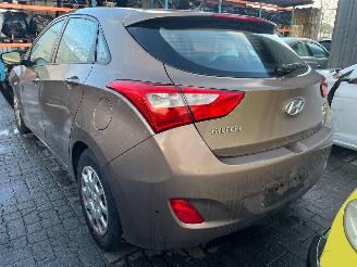 Hyundai I-30 1.6 GDI Blue 16V Hatchback  Benzine 1.591cc 99kW (135pk) FWD 2011-12/2016-12 (GDHB5P5; GDHB5P6; GDHB5PD; GDHB5PE) G4FD; EURO4 picture 10