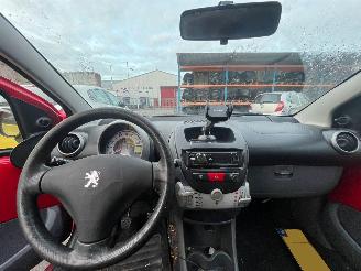 Peugeot 107 1.0 12V Hatchback  Benzine 998cc 50kW (68pk) FWD 2005-06/2014-05 (PMCFA; PMCFB; PNCFA; PNCFB) 384F; 1KR picture 9