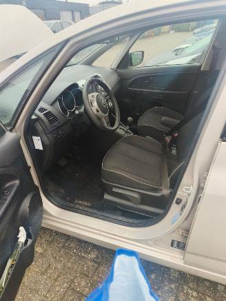 Kia Venga  picture 4