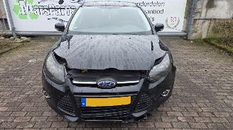 Schadeauto Ford Focus 1.6 Ti-VCT 16V 105 Hatchback  Benzine 1.596cc 77kW (105pk) FWD 2010-07/2018-05  IQDB 2012/3
