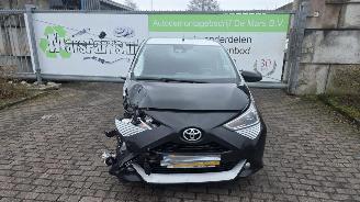 skadebil auto Toyota Aygo 1.0 12V VVT-i Hatchback  Benzine 998cc 53kW (72pk) FWD 2018-03 (KGB40) 1KRFE 2018/1