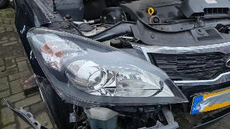 Kia Cee d 1.4 CVVT 16V Hatchback 4Dr Benzine 1.396cc 66kW (90pk) FWD 2009-09/2012-12 (EDB5PB; EDB5PD; EDB5PE) G4FA5 picture 23