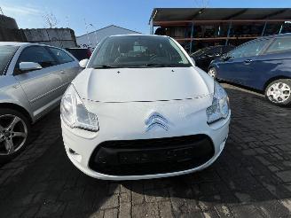 Damaged car Citroën C3 1.1 Hatchback 4Dr Benzine 1.124cc 44kW (60pk) FWD 2009-09/2013-01 (SCHFV) TU1JP; HFV 2011/11