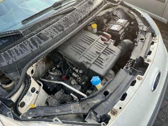 Ford Ka 1.2 Hatchback  Benzine 1.242cc 51kW (69pk) FWD 2008-10/2016-05 (RU8) 169A4000; EURO4 picture 21