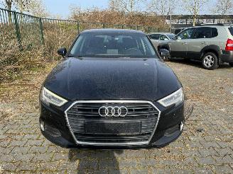 skadebil auto Audi A3 LIMOUSINE 2017/9