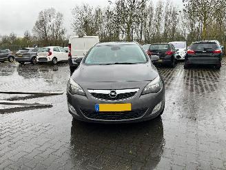 škoda osobní automobily Opel Astra SPORTS TOURER 2012/1