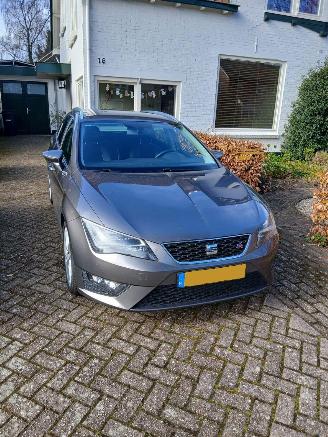 krockskadad bil auto Seat Leon ST 2014/12