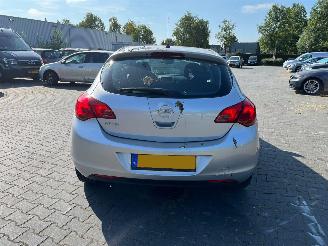 Opel Astra 1.6 16V Ecotec Hatchback 4Dr Benzine 1.598cc 85kW (116pk) picture 10