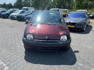škoda osobní automobily Renault Twingo 1.2 16V Hatchback 2Dr Benzine 1 149cc 55kW 2003/1