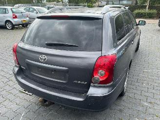 Toyota Avensis 2.0 16V VVT-i D4 Combi/o  Benzine 1.998cc 108kW (147pk) picture 12