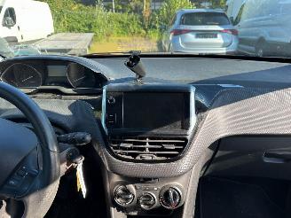 Peugeot 2008 1.2 Vti 12V PureTech 82 MPV  Benzine 1.199cc 60kW (82pk) picture 19