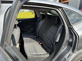 Renault Arkana E-TECH picture 18