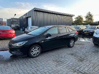Opel Astra SPORTS TOURER picture 8