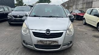 Damaged car Opel Agila 1.2 16v 2009/10
