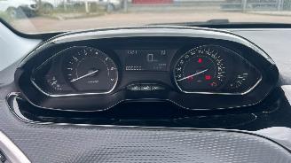 Peugeot 2008 1.2 Vti 12V PureTech 82 picture 23