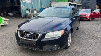 Avarii autoturisme Volvo V-70 2.0 D 16V Combi/o  Diesel 1.998cc 100kW (136pk) 2008/11