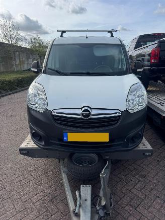 Coche accidentado Opel Combo 1.3 CDTI 16V Bestel  Diesel 1.248cc 70kW (95pk) FWD 2018/11
