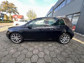 Volkswagen Golf 2.0 TDI Highline 103KW picture 2