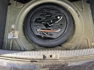 Volkswagen Golf 2.0 TDI Highline 103KW picture 18