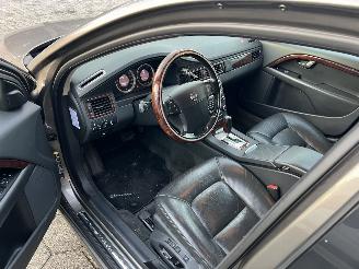 Volvo V-70 2.5T Kinetic picture 13