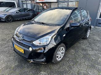 skadebil auto Hyundai I-10 1.0i Comfort 2019/10