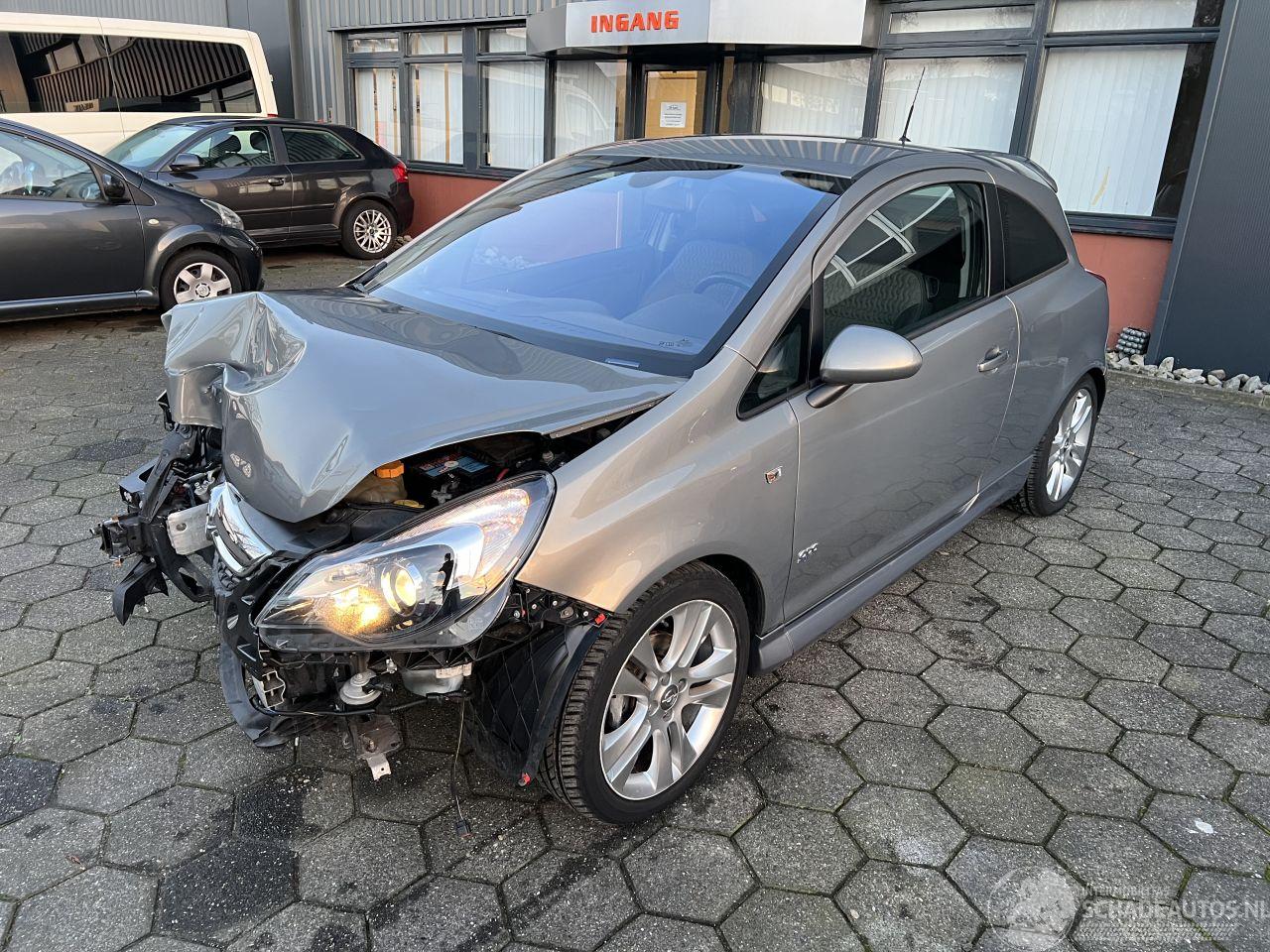 Opel Corsa 1.6 16V OPC LINE