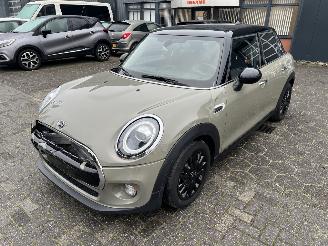 Voiture accidenté Mini Cooper 1.5 Pepper 2019/1
