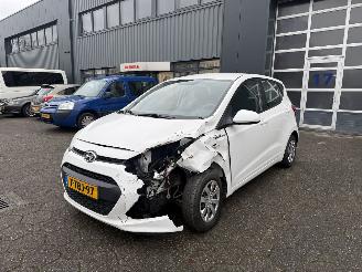 Damaged car Hyundai I-10  2014/1
