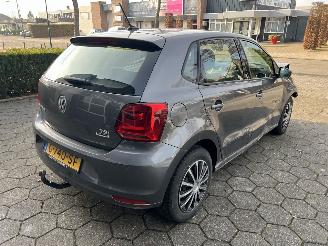 Volkswagen Polo 1.2 TSI Highline DSG picture 5