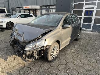 Unfallwagen Volkswagen Polo 1.2 TSI Highline DSG 2015/6