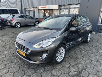 Damaged car Ford Fiesta 1.0 Ecoboost Titanium 2018/3