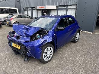 skadebil auto Toyota Aygo X 1.0 VVTI-S CVT PLAY Automaat 2024/8
