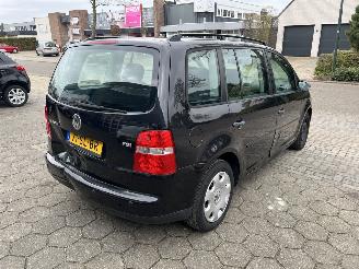 Volkswagen Touran 1.6 16V FSI Business picture 7