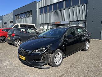 Damaged car Opel Astra SPORTS TOURER 1.0 Online Edition 2018/5