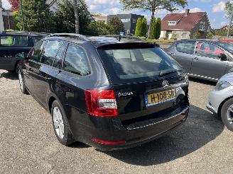 Skoda Octavia 1.0 TSI Greentech Ambition picture 5