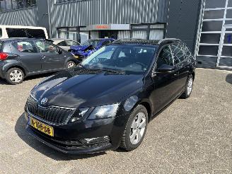 Schadeauto Skoda Octavia 1.0 TSI Greentech Ambition 2019/4
