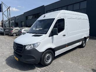 skadebil bedrijf Mercedes Sprinter 314 CDI L2H2 Automaat 2021/6