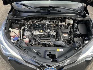 Toyota CH-R 2.0 Hybrid Executive picture 21