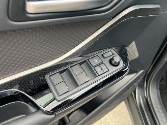Toyota CH-R 2.0 Hybrid Executive picture 8